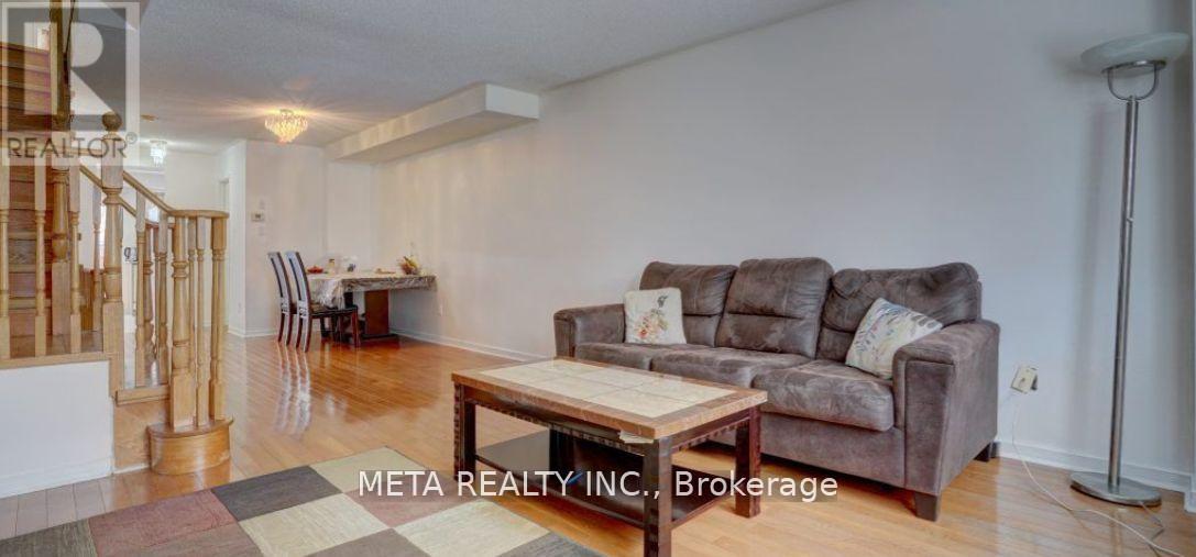 57 Hobson Avenue, Toronto (Victoria Village), Ontario  M4A 2X7 - Photo 3 - C12757558