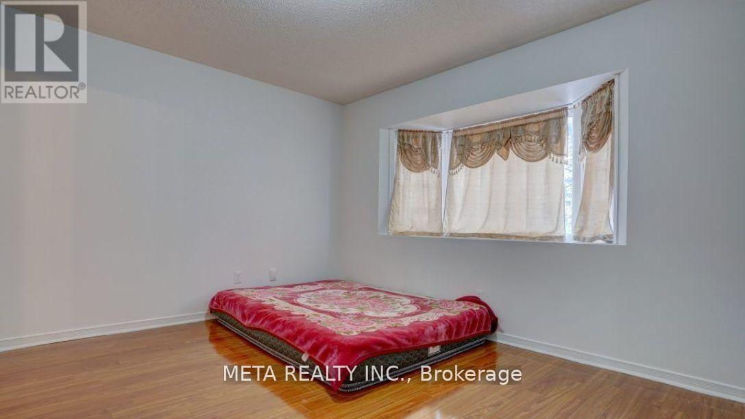 57 Hobson Avenue, Toronto (Victoria Village), Ontario  M4A 2X7 - Photo 9 - C12757558