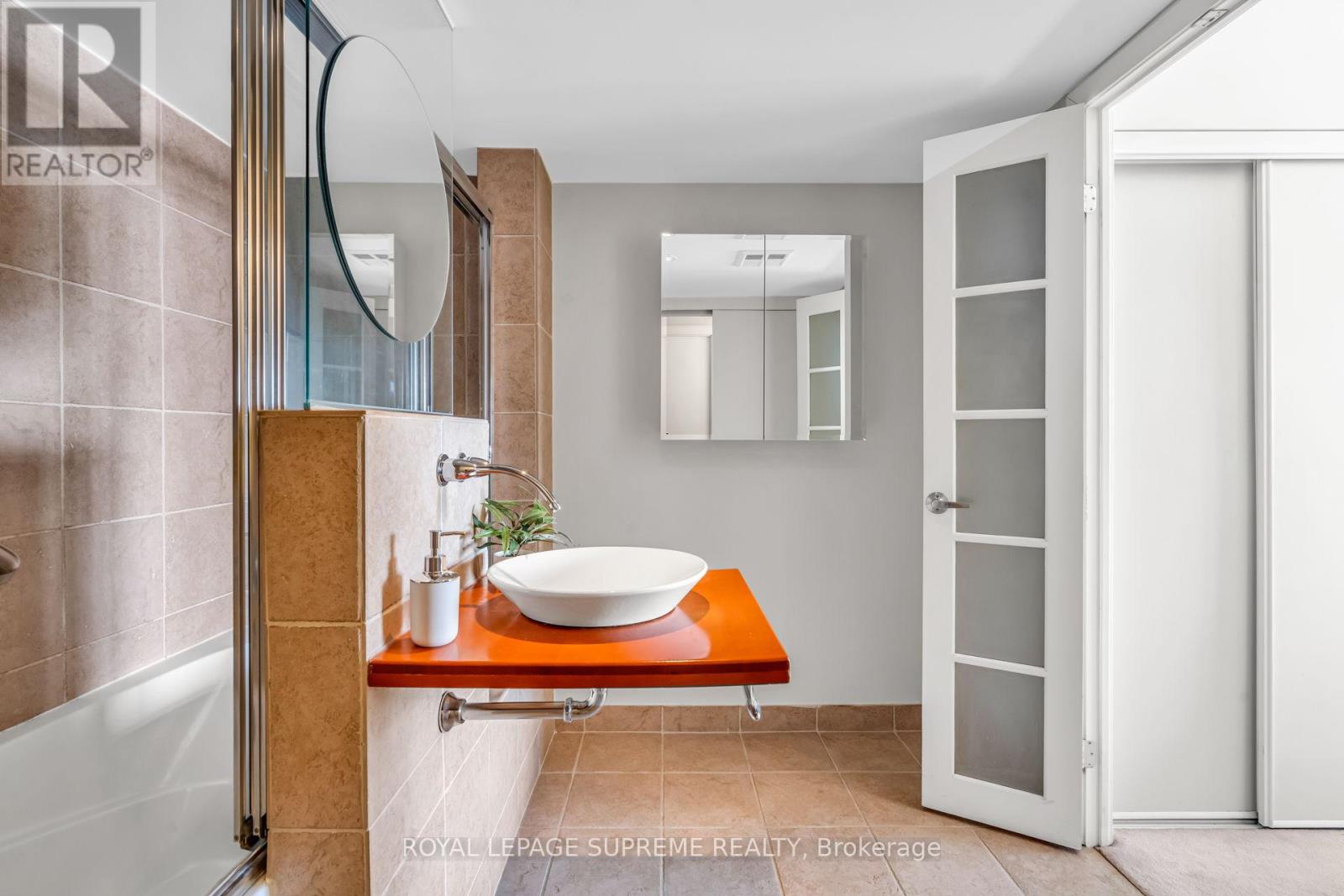 1226 - 550 Queens Quay W, Toronto, Ontario  M5V 3M8 - Photo 40 - C12757604