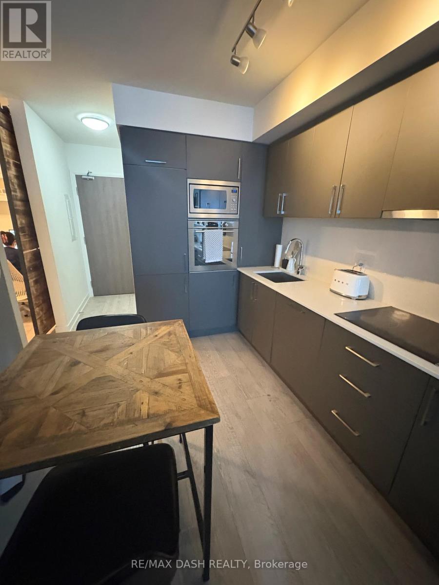 716 - 27 Bathurst Street, Toronto (Waterfront Communities), Ontario  M5V 2P1 - Photo 6 - C12757590