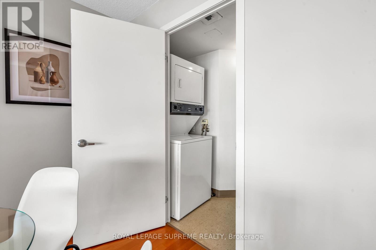 1226 - 550 Queens Quay W, Toronto, Ontario  M5V 3M8 - Photo 8 - C12757604