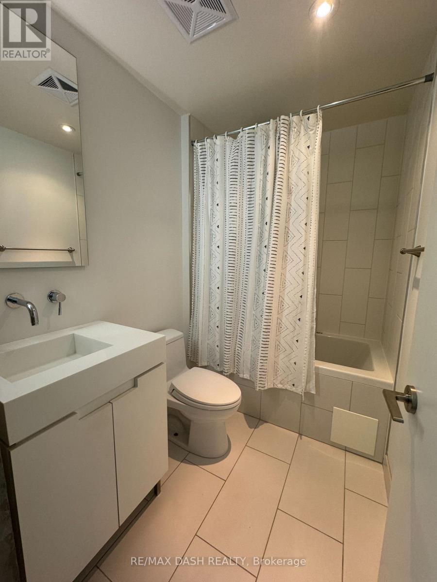 1001 - 25 Oxley Street, Toronto, Ontario  M5V 2J5 - Photo 11 - C12757662