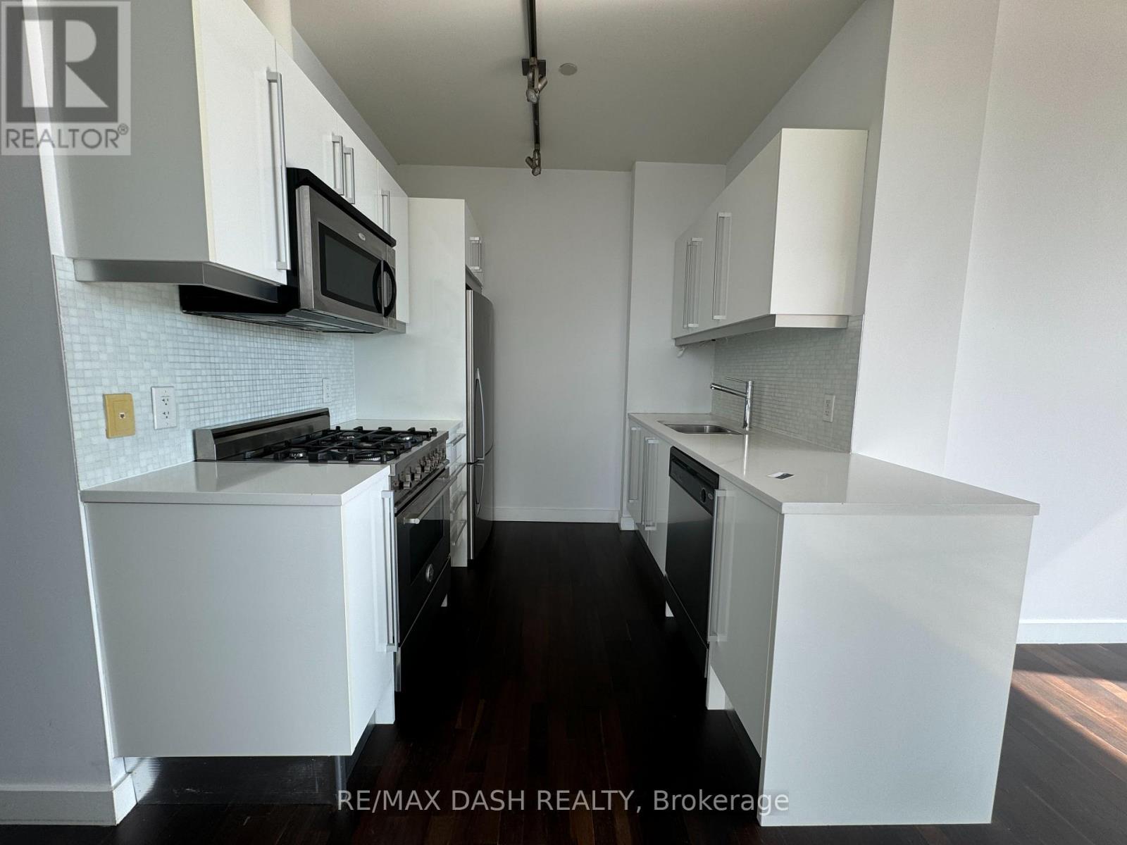 1001 - 25 Oxley Street, Toronto, Ontario  M5V 2J5 - Photo 6 - C12757662