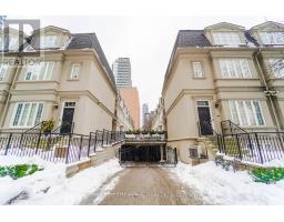 14 LUSCOMBE LANE, Toronto, Ontario