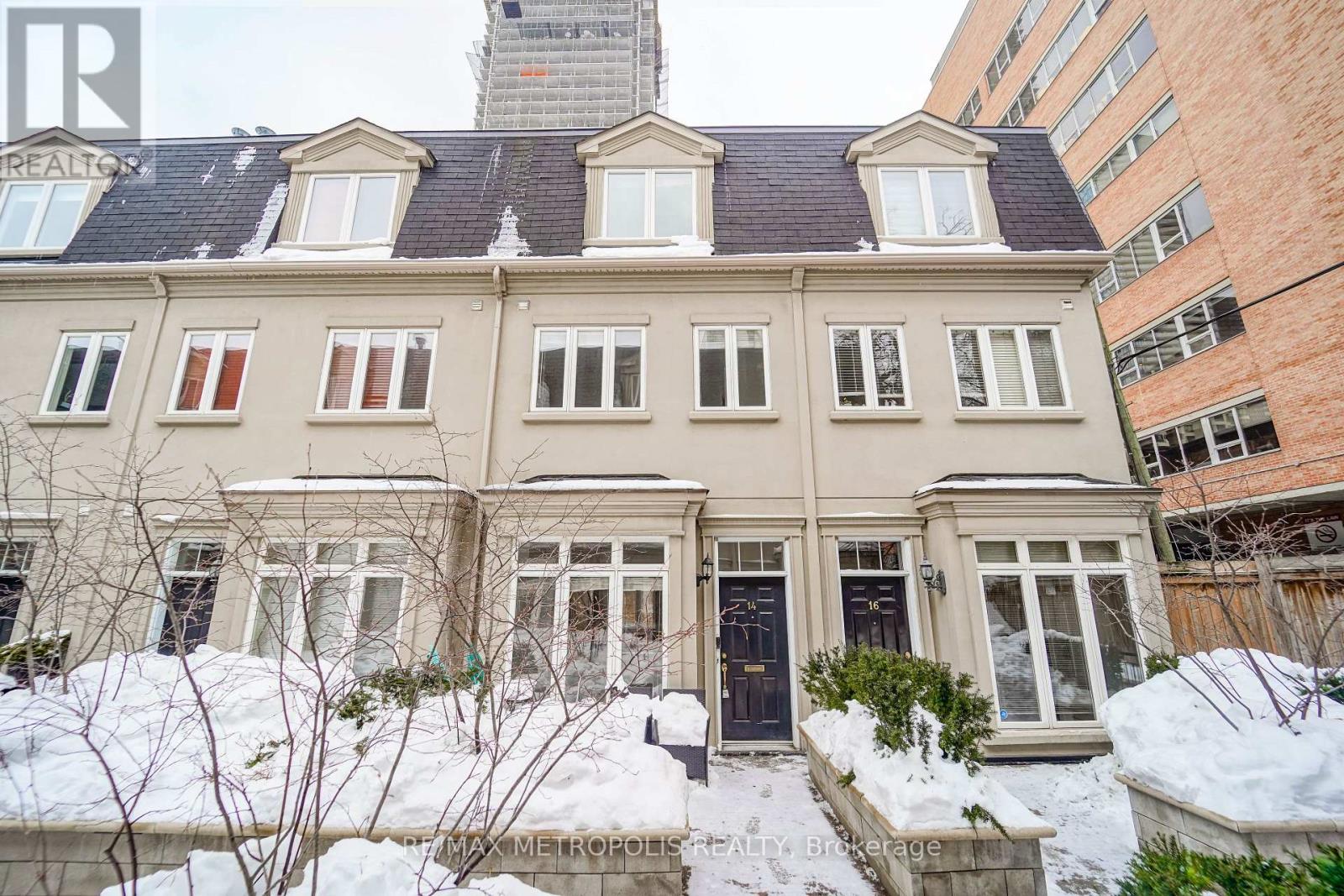 14 Luscombe Lane, Toronto, Ontario  M4Y 3B5 - Photo 2 - C12757698