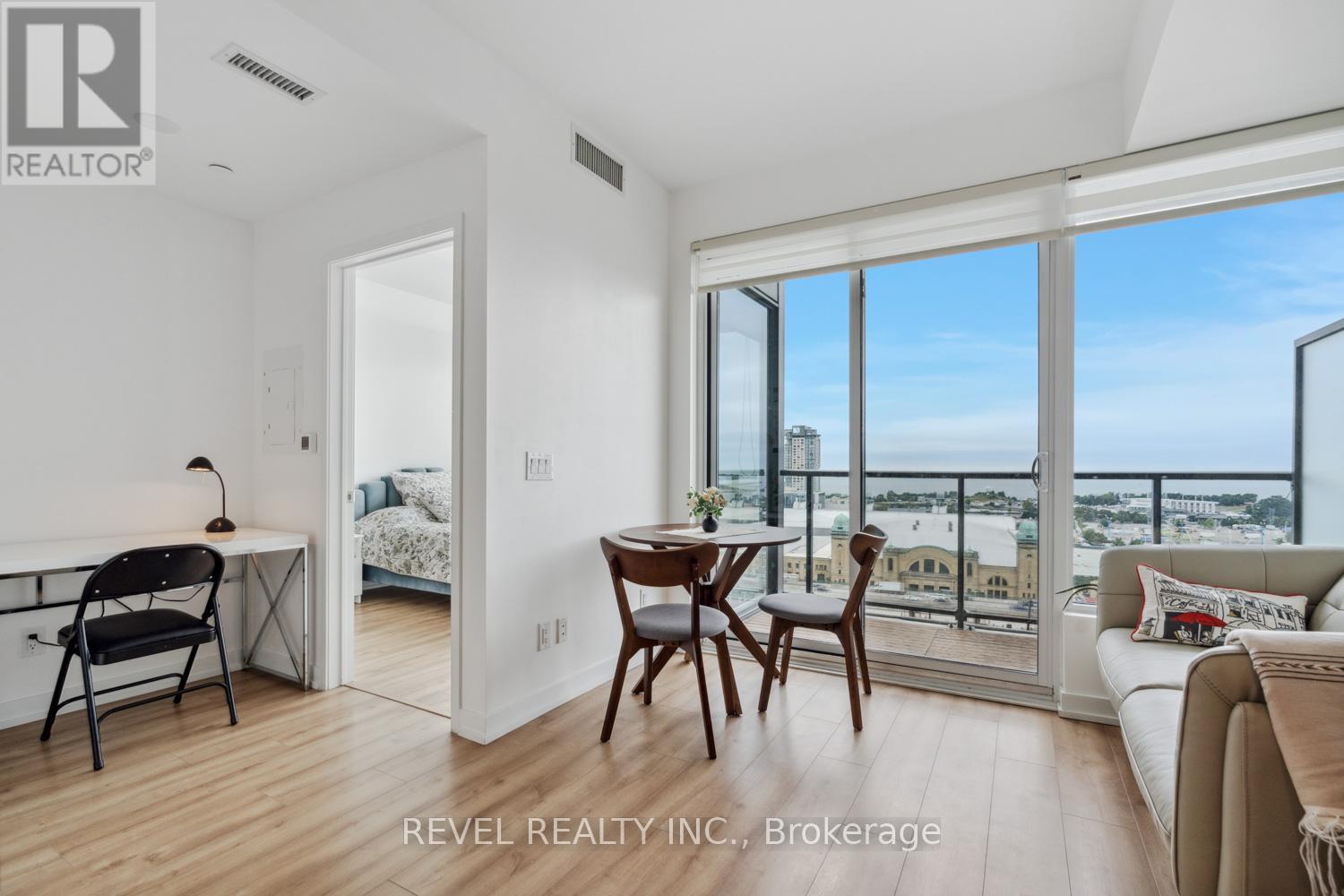 1312 - 135 East Liberty Street, Toronto, Ontario  M6K 0G7 - Photo 4 - C12757706