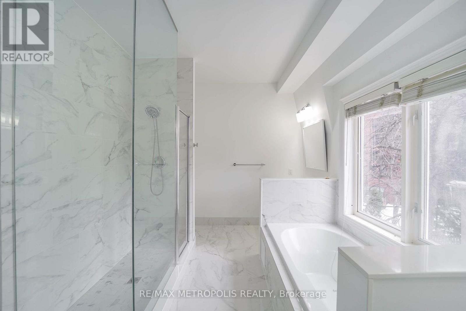 14 Luscombe Lane, Toronto, Ontario  M4Y 3B5 - Photo 27 - C12757698