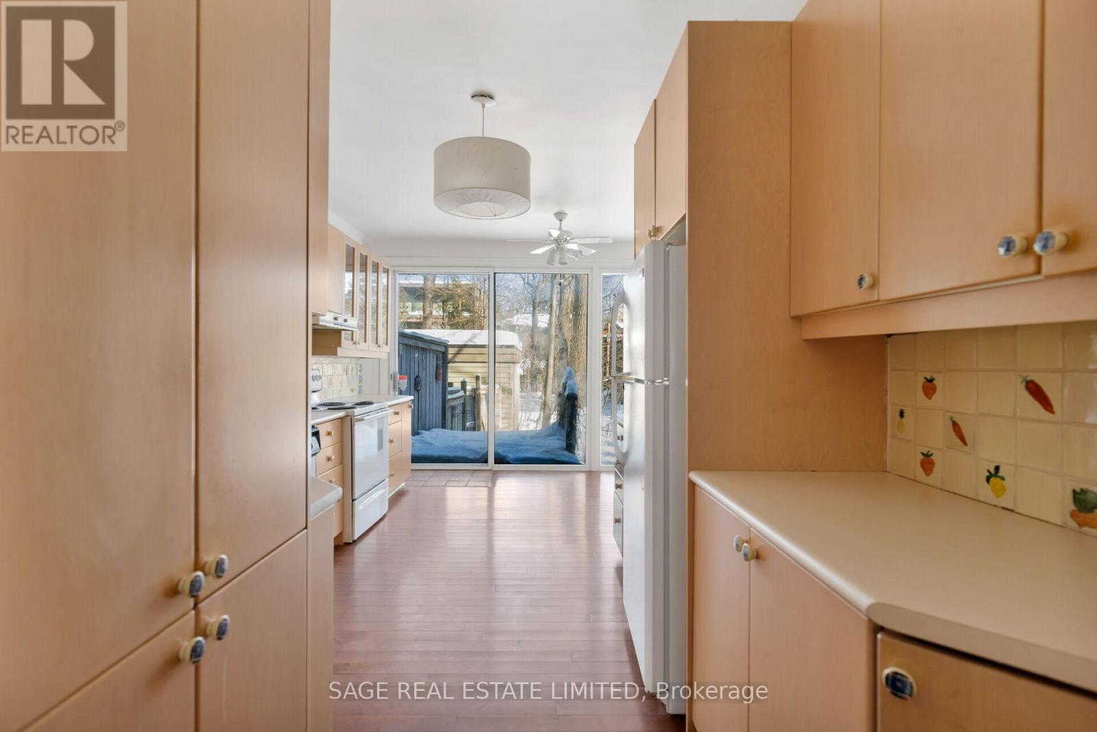 25 Wells Hill Avenue, Toronto (Casa Loma), Ontario  M5R 3A5 - Photo 14 - C12757520