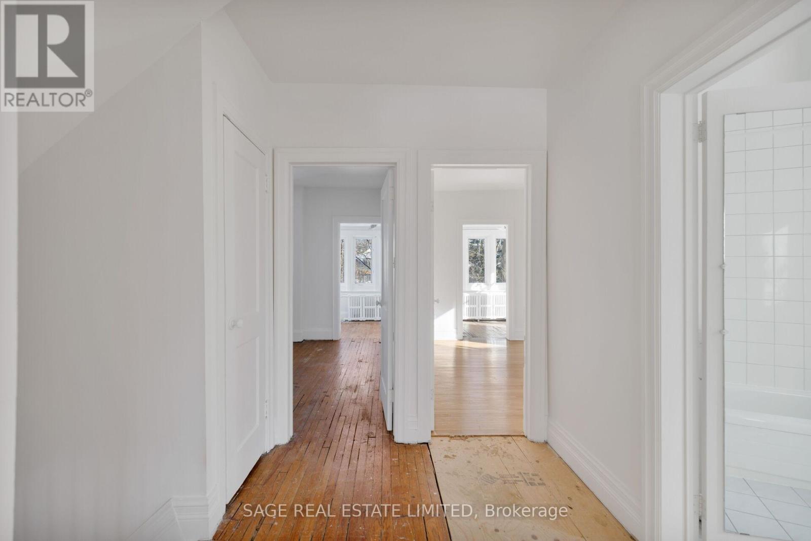 25 Wells Hill Avenue, Toronto (Casa Loma), Ontario  M5R 3A5 - Photo 33 - C12757520