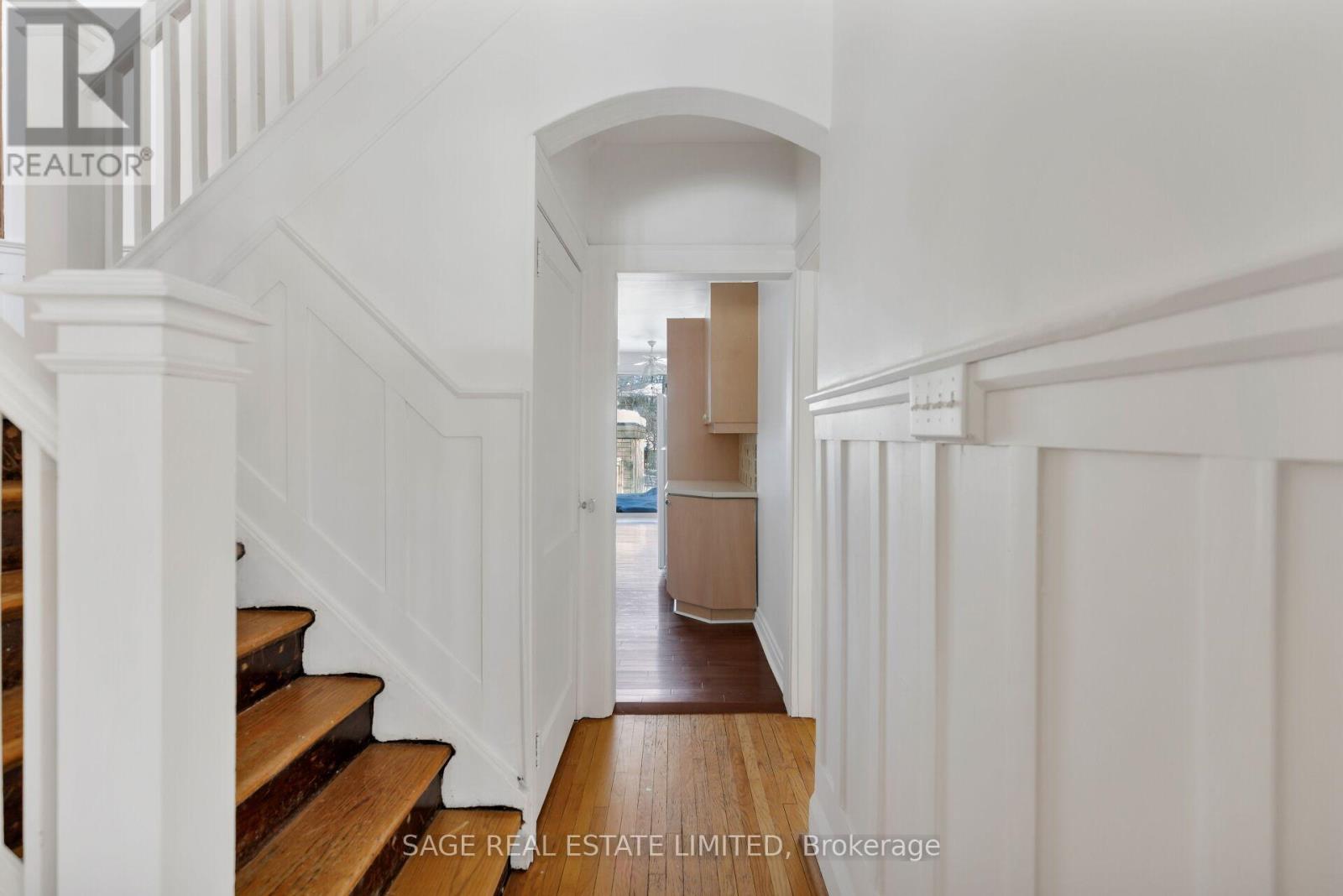 25 Wells Hill Avenue, Toronto (Casa Loma), Ontario  M5R 3A5 - Photo 12 - C12757520