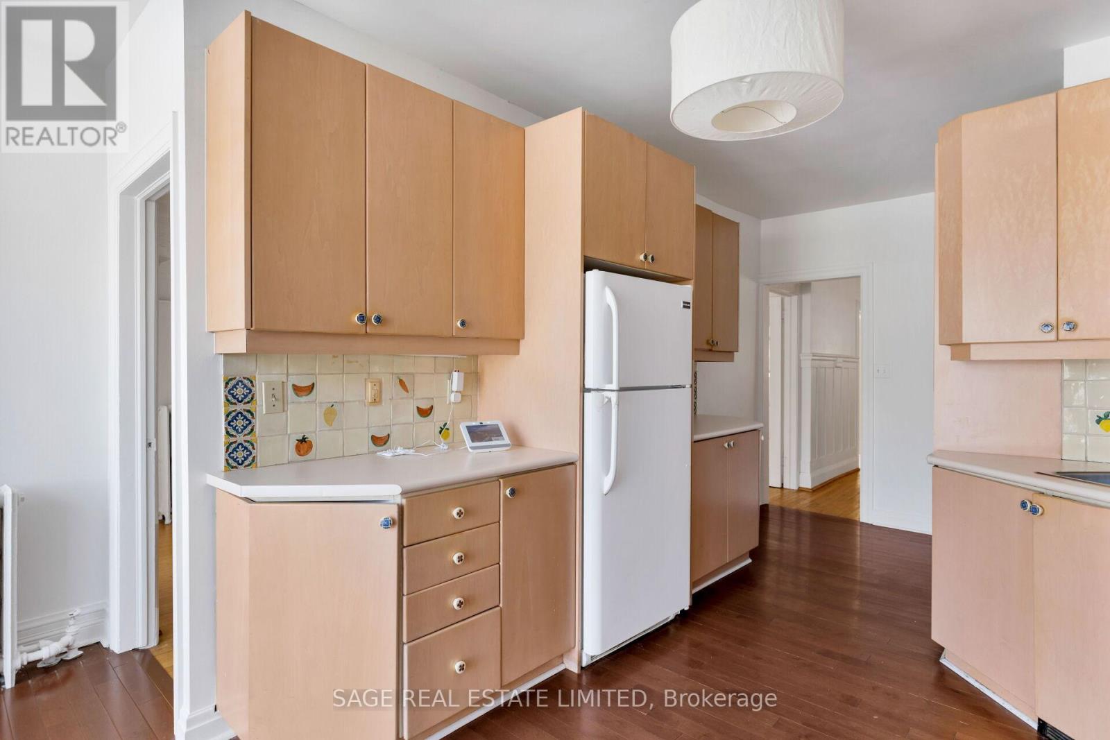 25 Wells Hill Avenue, Toronto (Casa Loma), Ontario  M5R 3A5 - Photo 19 - C12757520