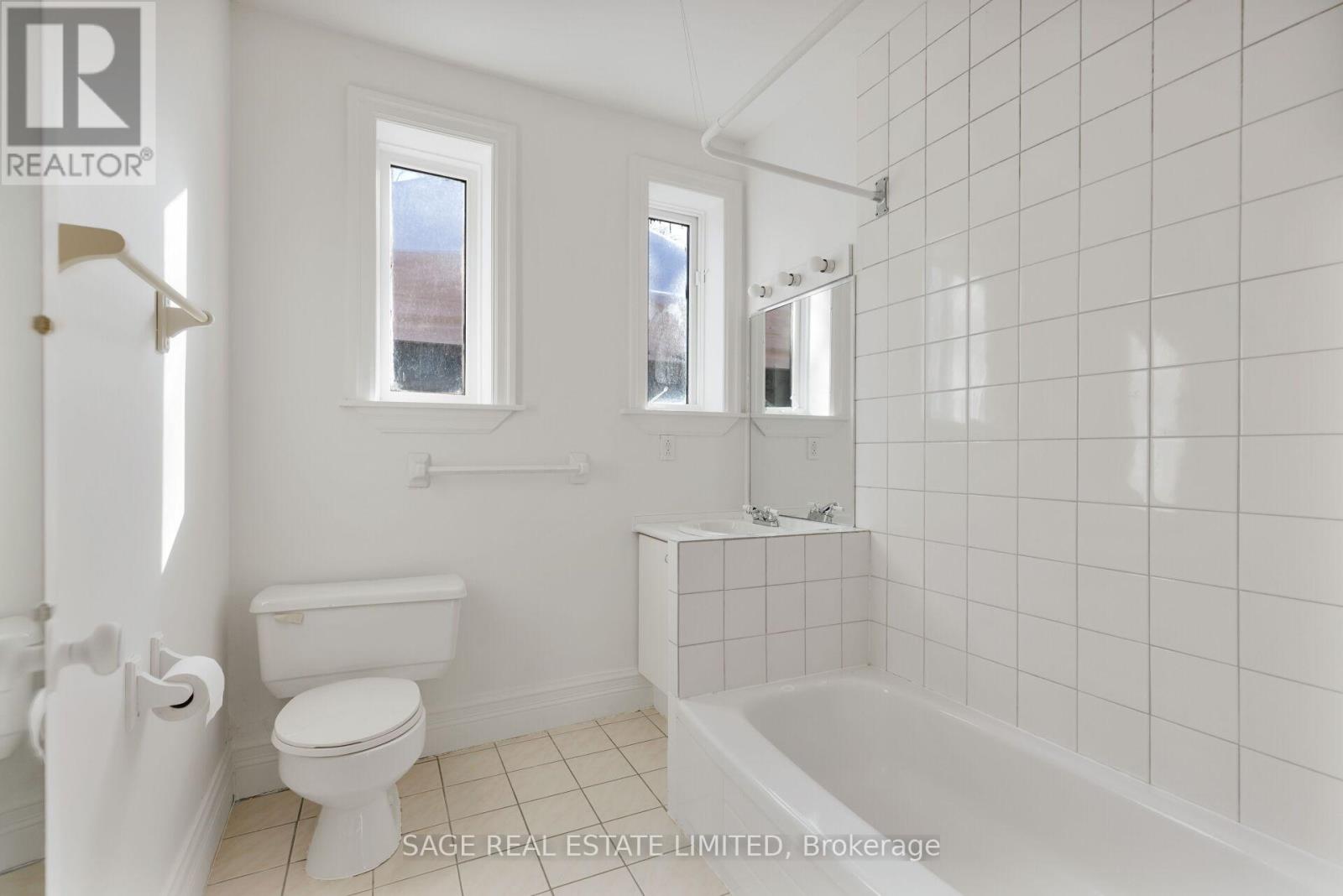 25 Wells Hill Avenue, Toronto (Casa Loma), Ontario  M5R 3A5 - Photo 32 - C12757520