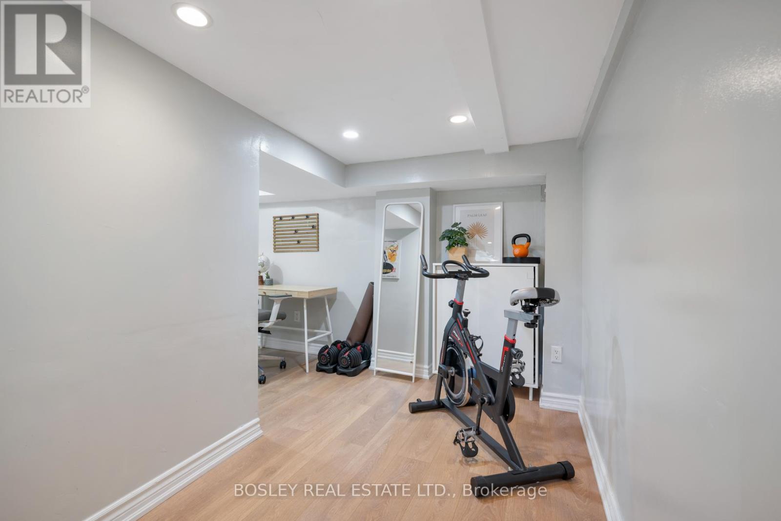 24 Queensdale Avenue, Toronto, Ontario  M4J 1X9 - Photo 13 - E12753688