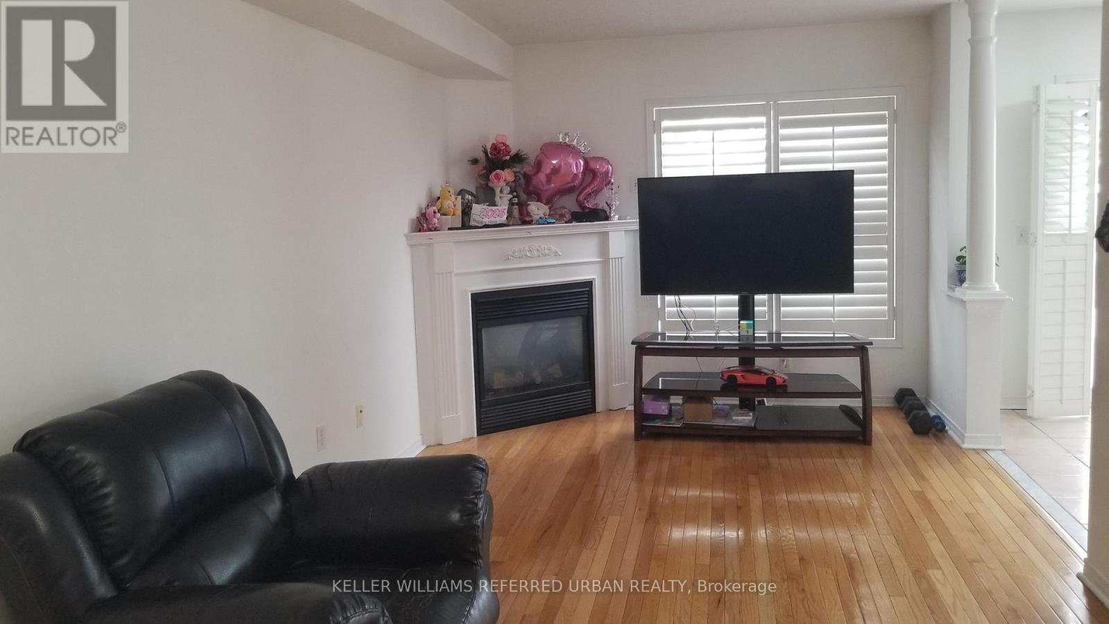 40 Ingold Lane, Ajax, Ontario  L1Z 1K3 - Photo 3 - E12756514