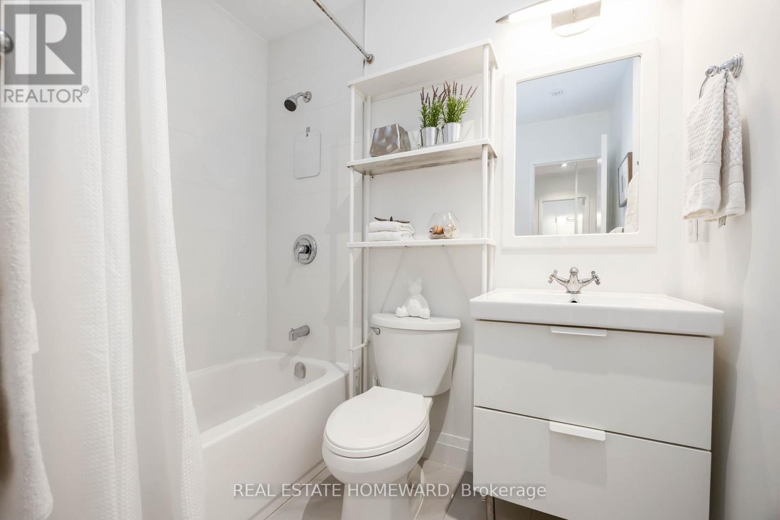 207 - 123 Woodbine Avenue, Toronto, Ontario  M4L 3V8 - Photo 26 - E12756580