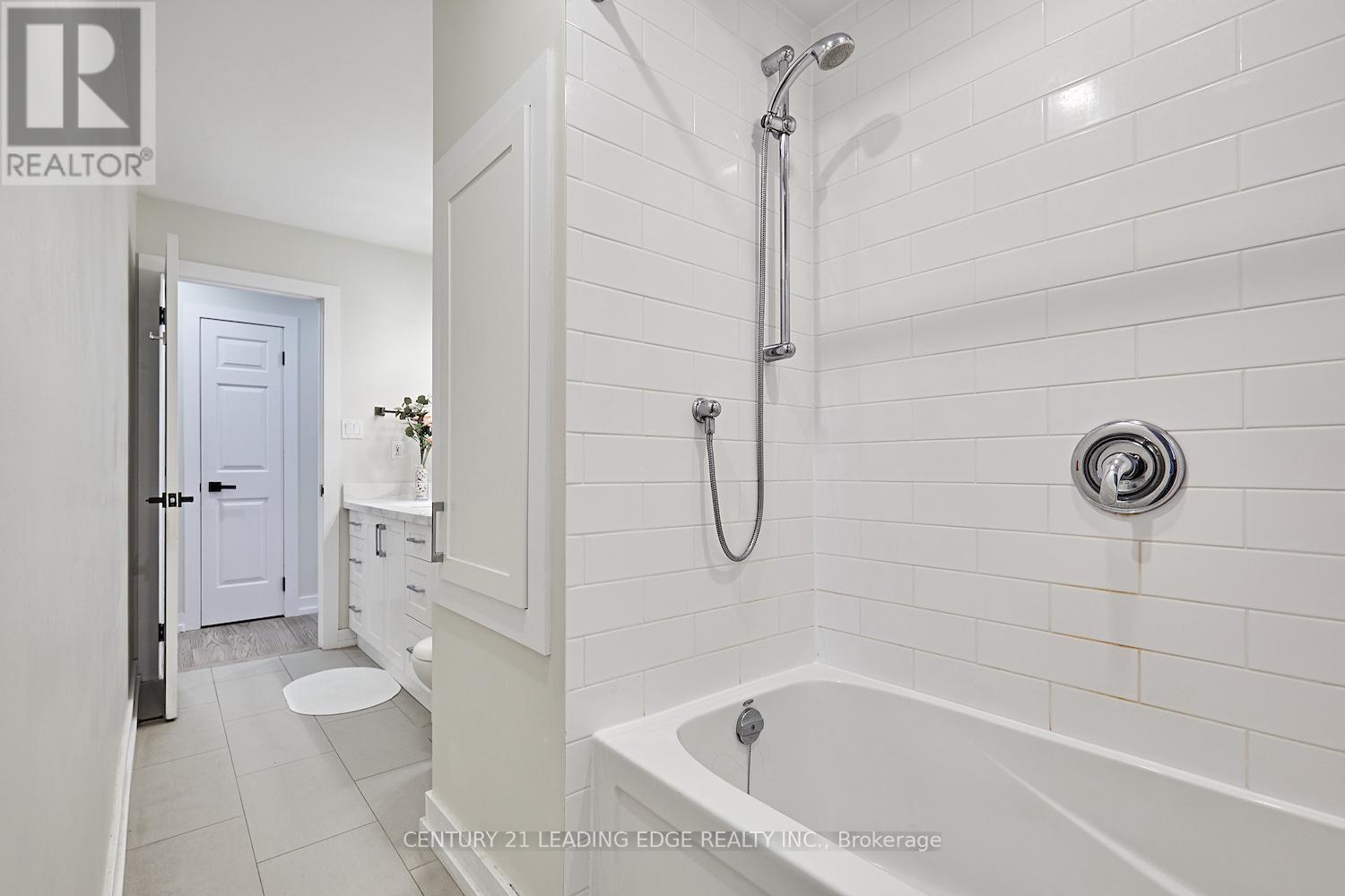 Main - 40 Waywell Street, Whitby, Ontario  L1N 8N9 - Photo 33 - E12756620