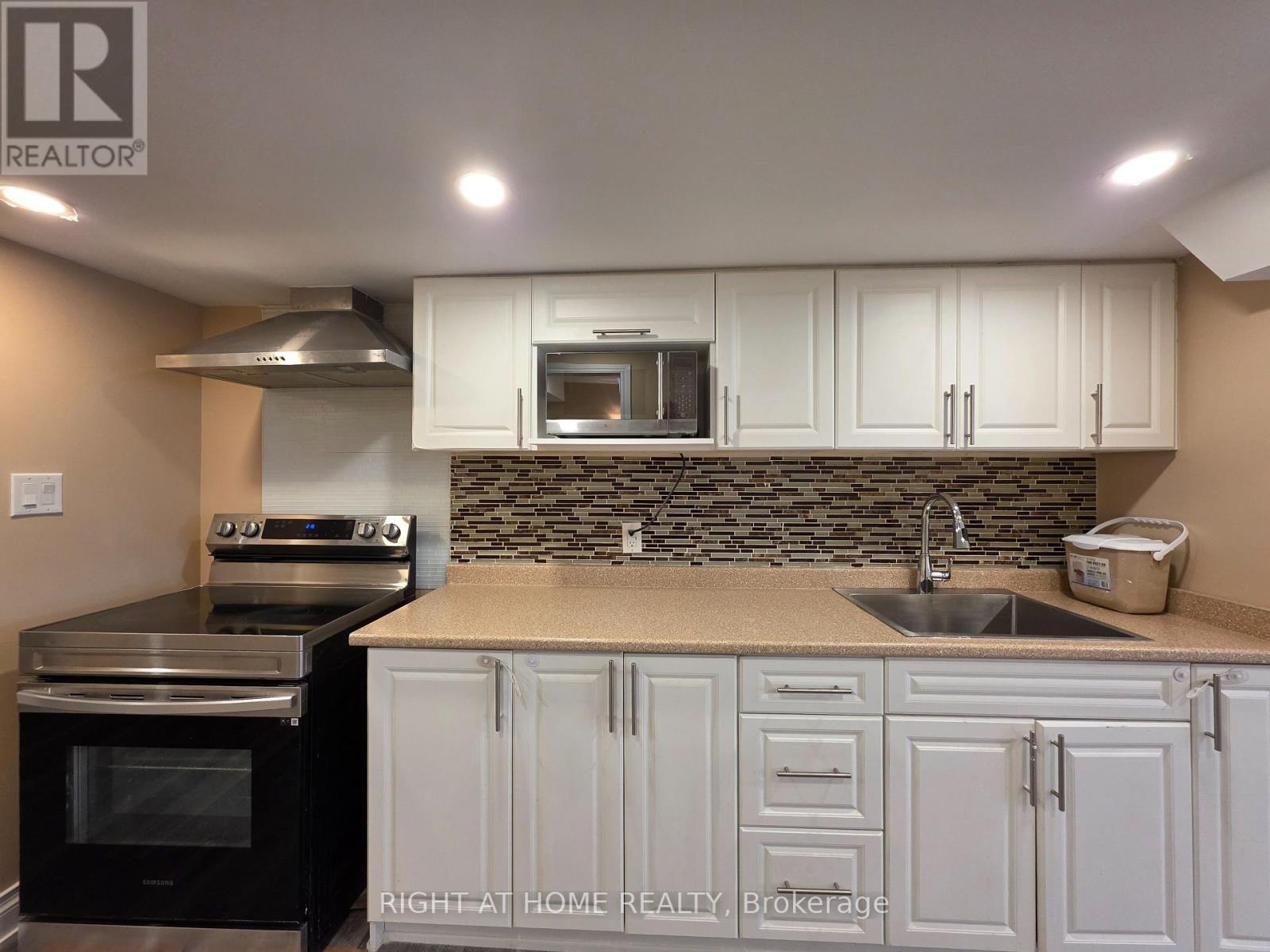 Lower - 2210 Minsky Place, Oshawa, Ontario  L1L 1C4 - Photo 6 - E12756602