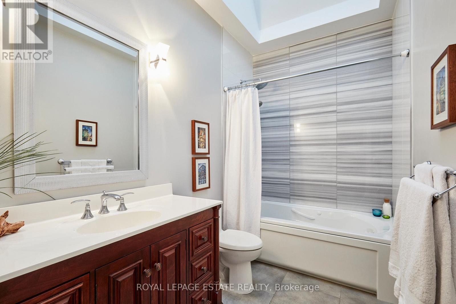 108 Barker Avenue, Toronto, Ontario  M4C 2N9 - Photo 17 - E12756608