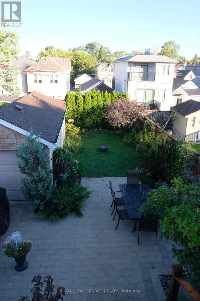 108 Barker Avenue, Toronto, Ontario  M4C 2N9 - Photo 29 - E12756608