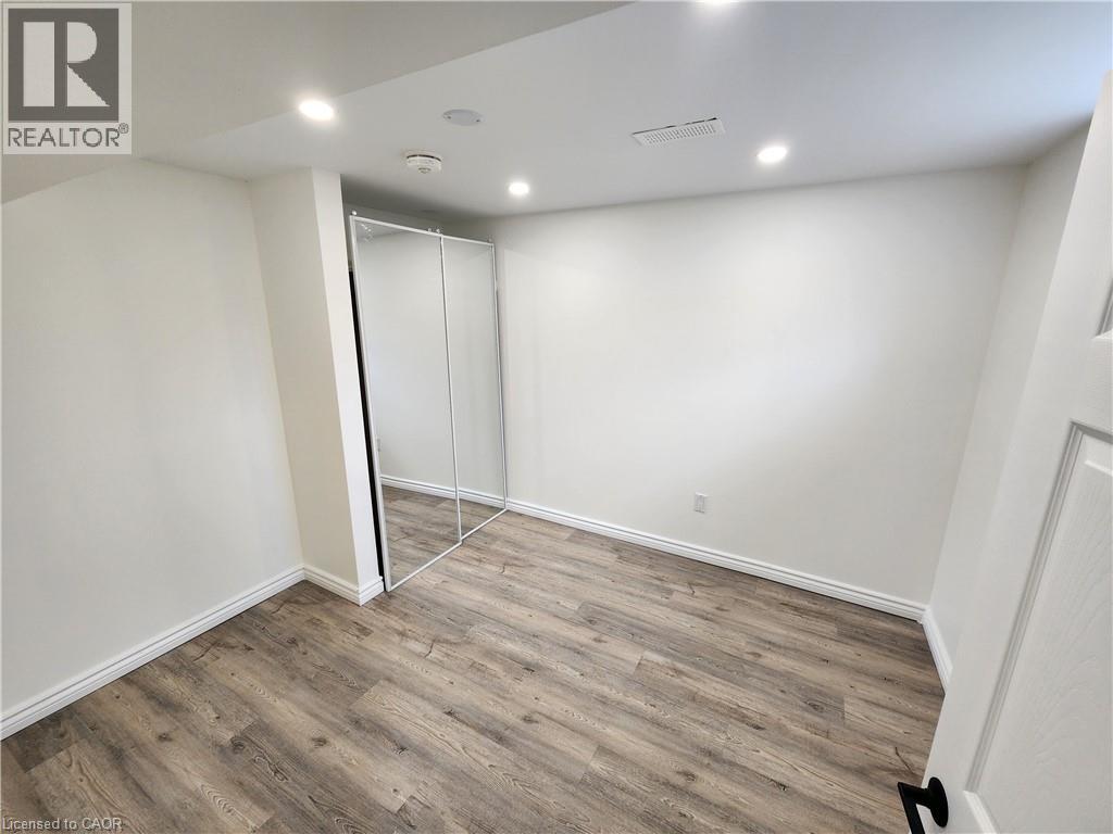 15 Valery Court Unit# Lower, Hamilton, Ontario  L9C 2W2 - Photo 11 - 40802780