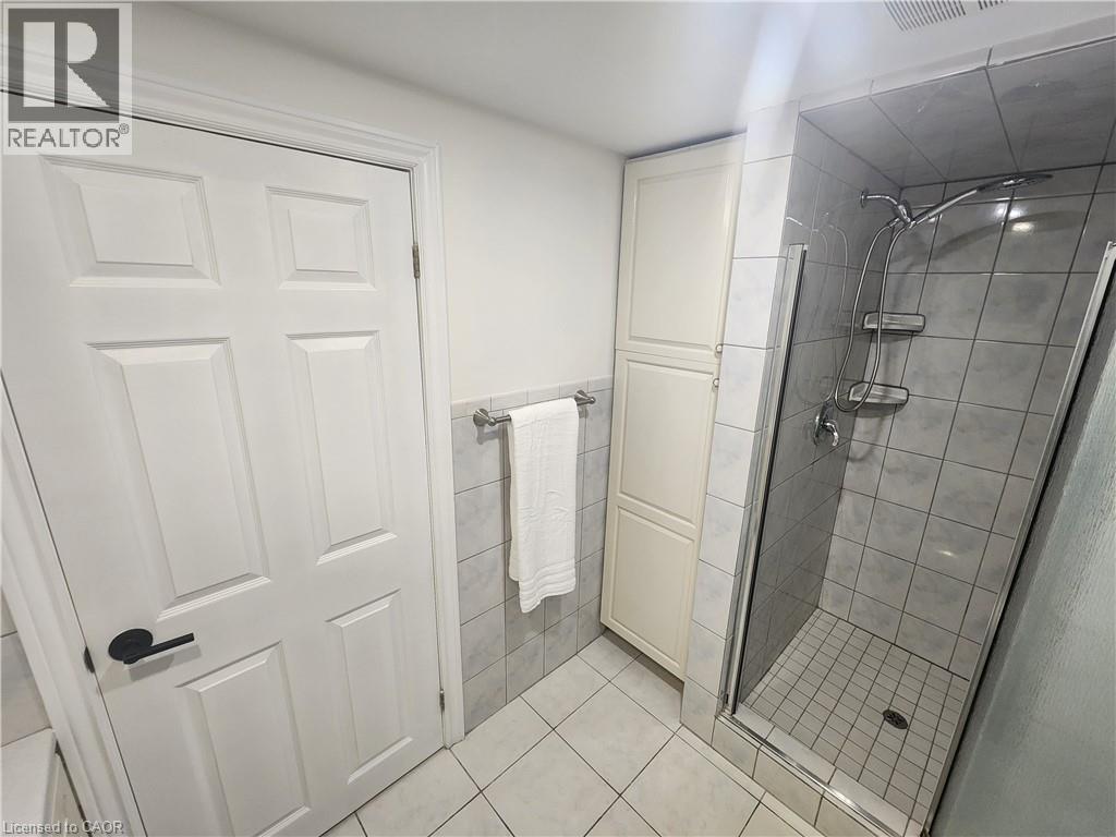 15 Valery Court Unit# Lower, Hamilton, Ontario  L9C 2W2 - Photo 13 - 40802780