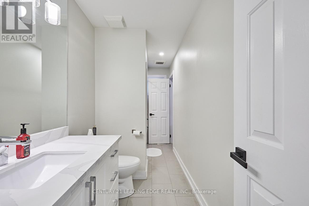 40 Waywell Street, Whitby, Ontario  L1N 8N9 - Photo 32 - E12756774