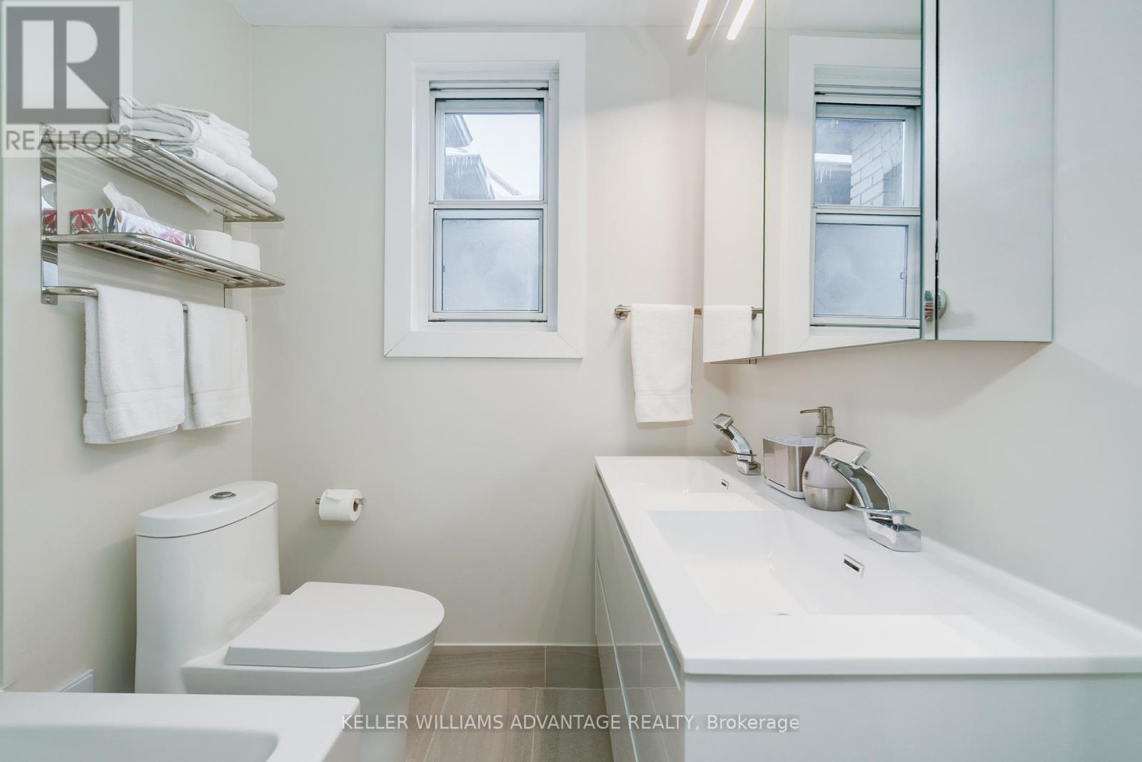 76 Sparkhall Avenue, Toronto, Ontario  M4K 1G6 - Photo 30 - E12756894