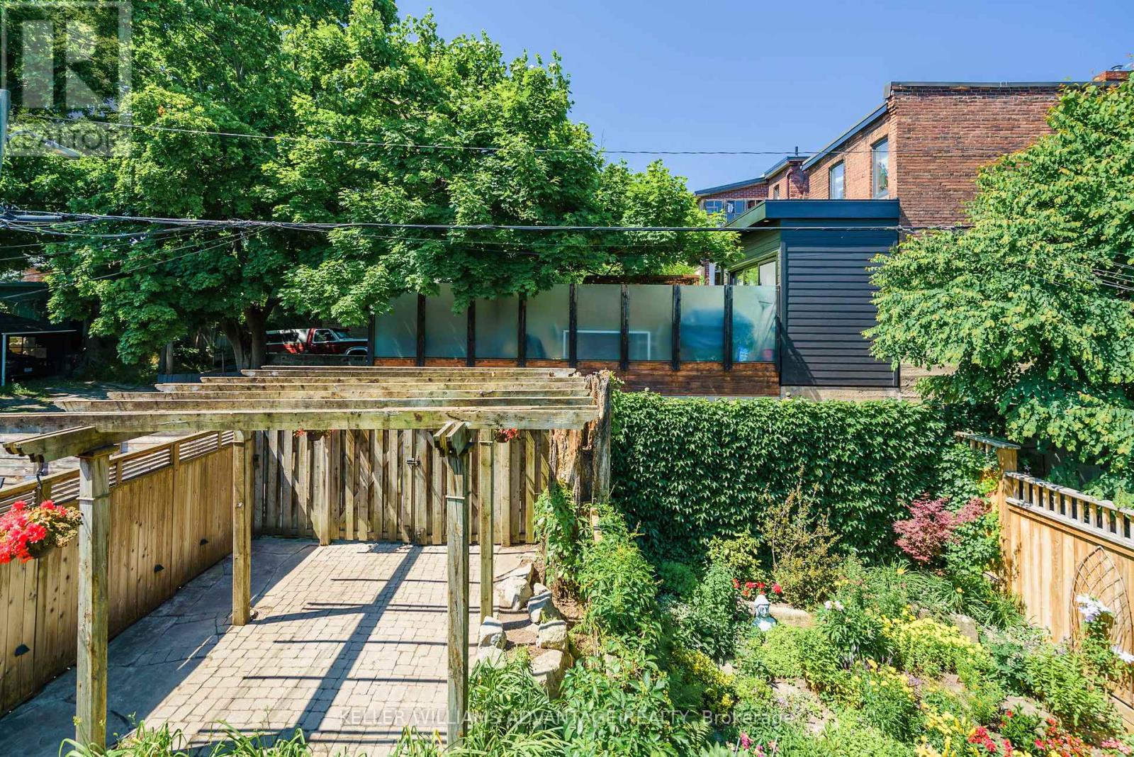 76 Sparkhall Avenue, Toronto, Ontario  M4K 1G6 - Photo 47 - E12756894