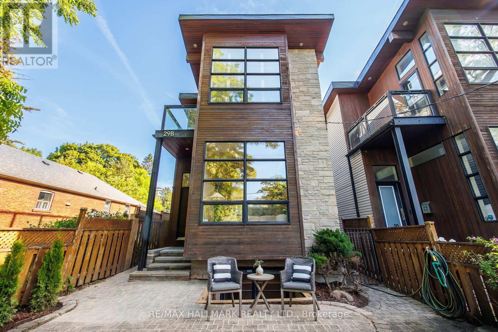 29B BEECHWOOD DRIVE, Toronto, Ontario