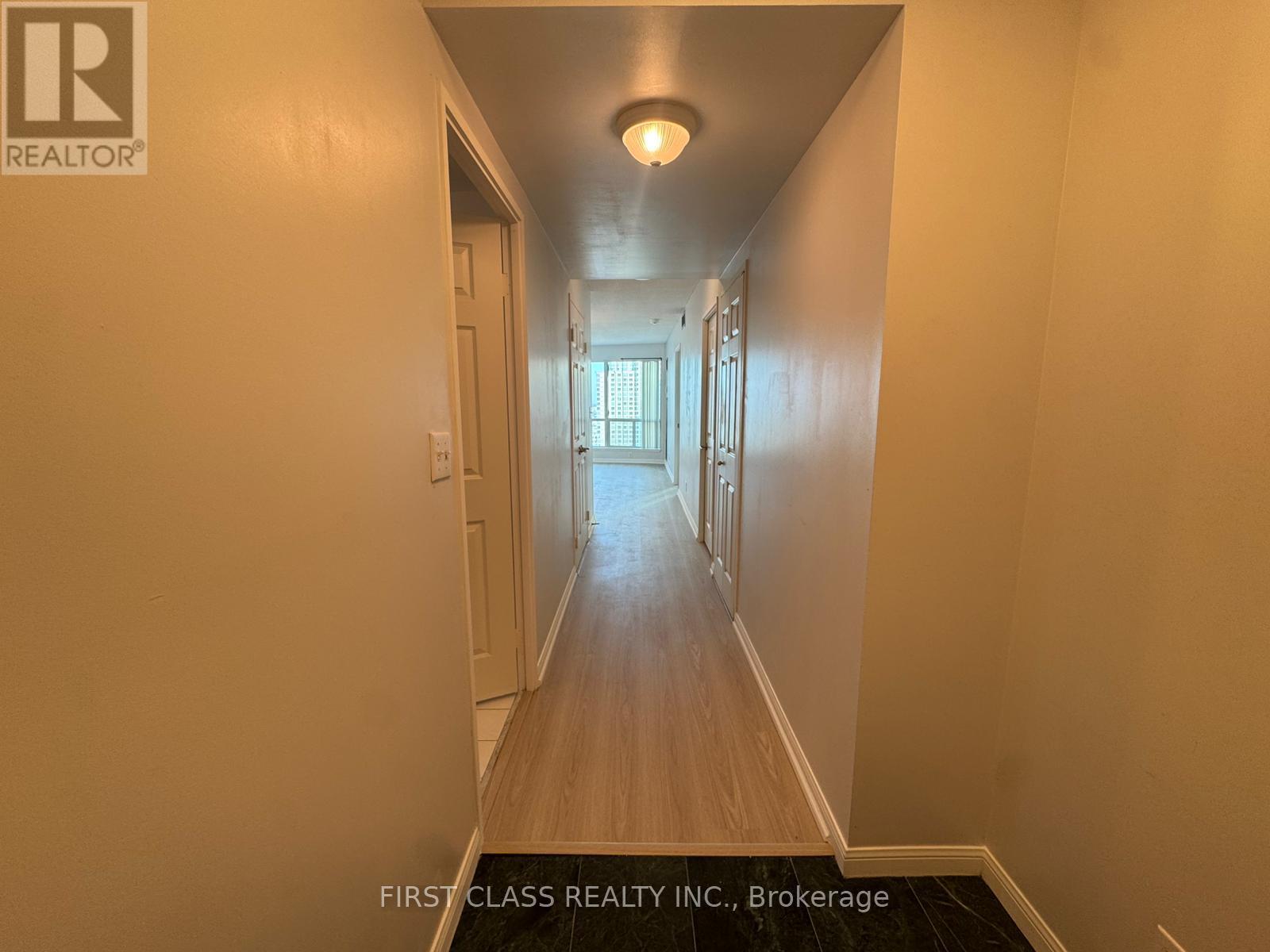 1905 - 18 Lee Centre Drive, Toronto (Woburn), Ontario  M1H 3H5 - Photo 8 - E12757338