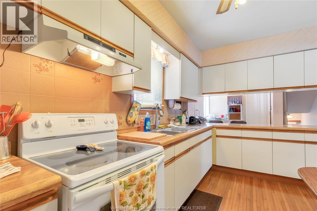 903 Grand Marais, Windsor, Ontario  N8X 3M9 - Photo 12 - 26002585