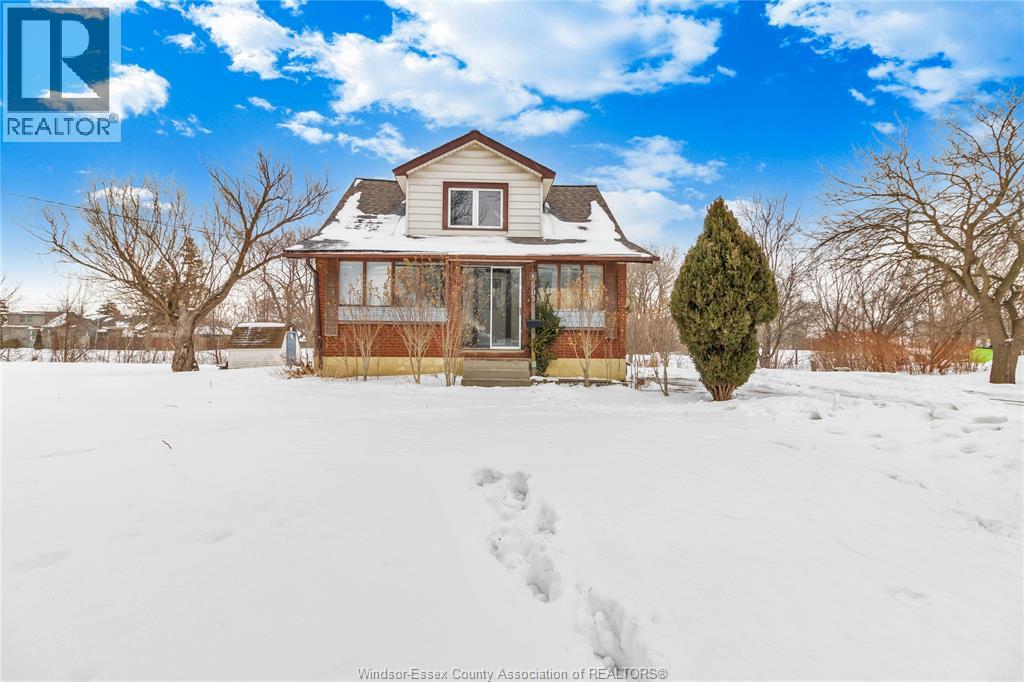 903 Grand Marais, Windsor, Ontario  N8X 3M9 - Photo 2 - 26002585