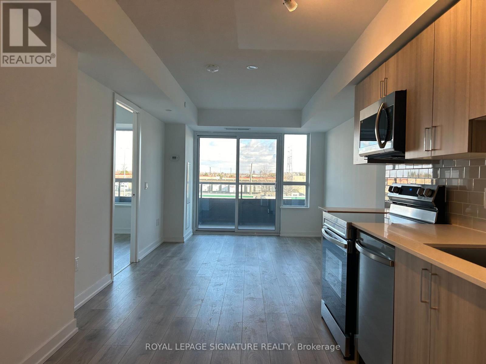 301 - 1455 Celebration Drive, Pickering, Ontario  L1W 1L8 - Photo 5 - E12757596