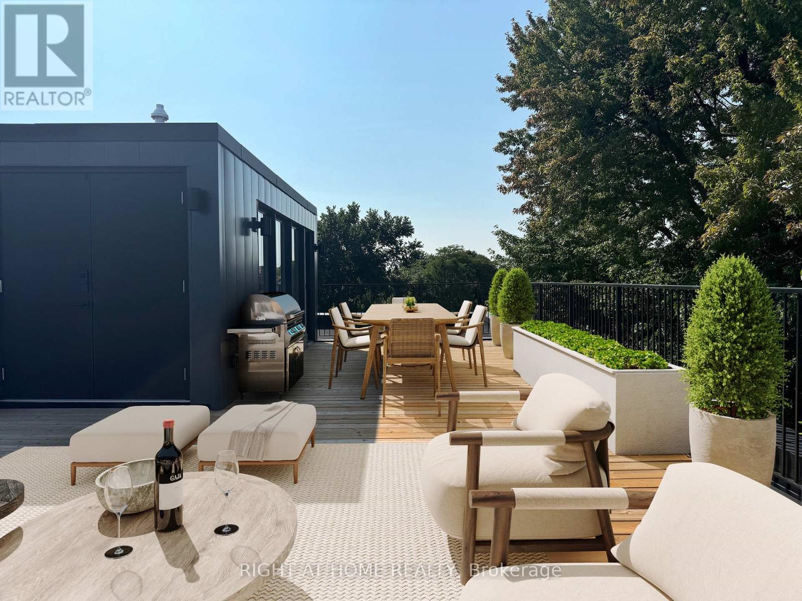 Sky - 2343 Gerrard Street E, Toronto, Ontario  M4E 2E6 - Photo 2 - E12757782