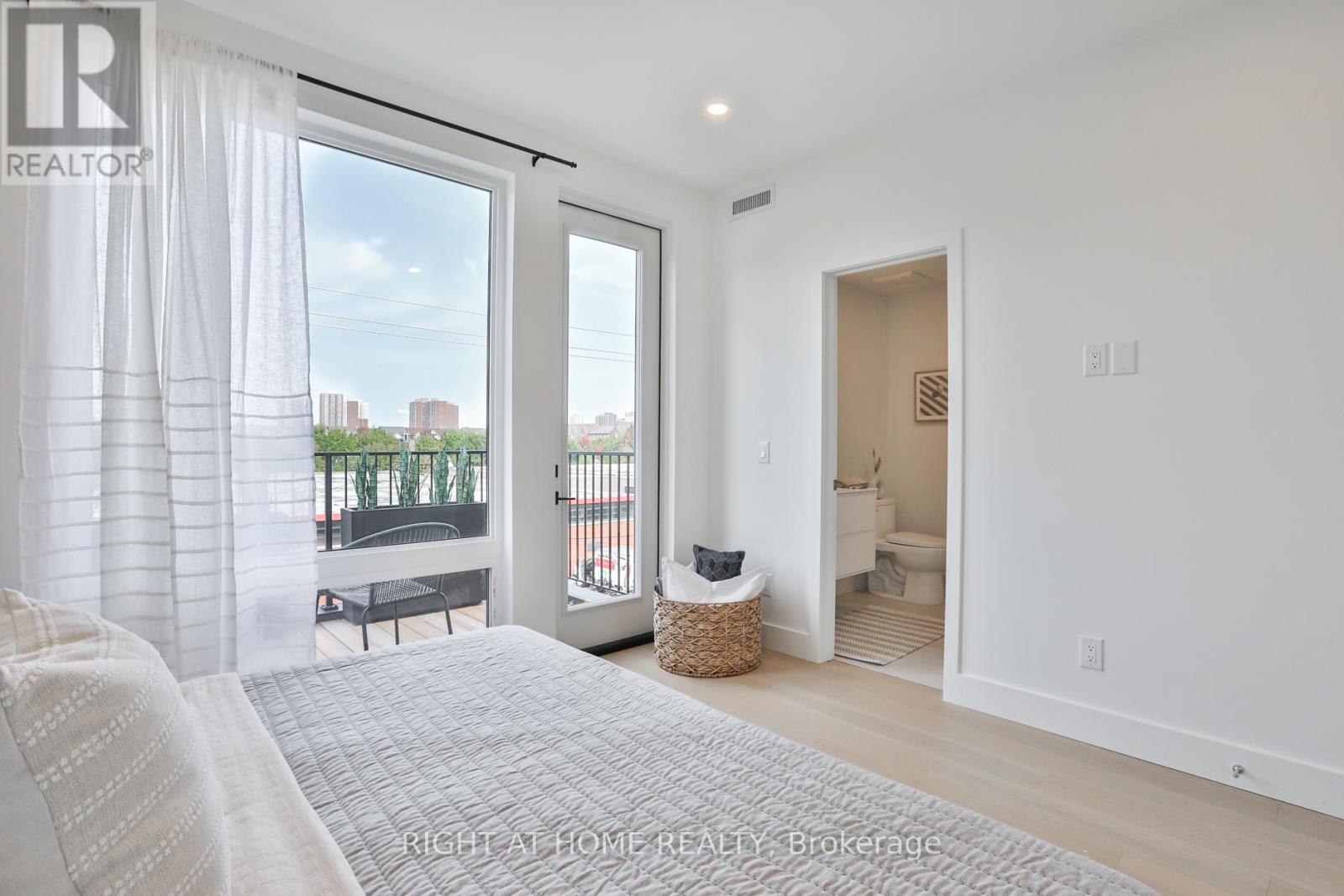 Sky - 2343 Gerrard Street E, Toronto, Ontario  M4E 2E6 - Photo 20 - E12757782