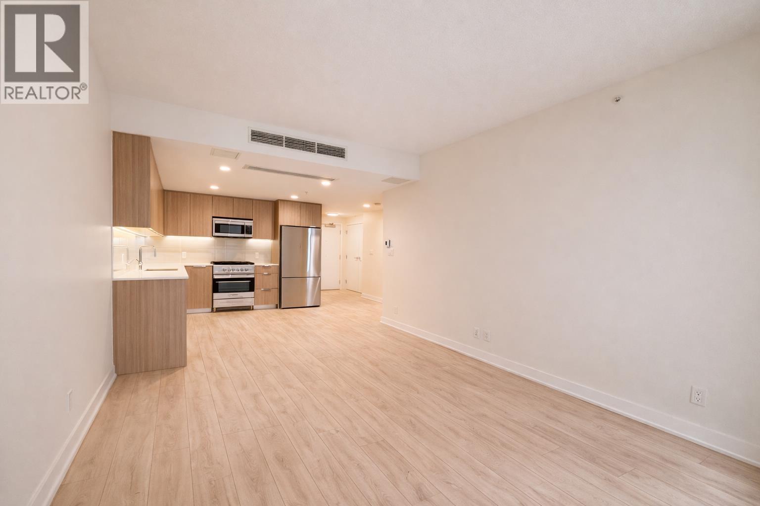 405 1401 Hunter Street, North Vancouver, British Columbia  V7J 0E2 - Photo 8 - R3085063