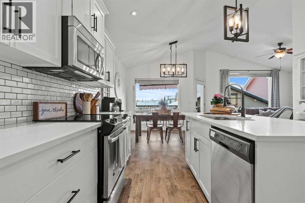 311 Mcleod Crescent, Diamond Valley, Alberta  T0L 2A0 - Photo 7 - A2281319