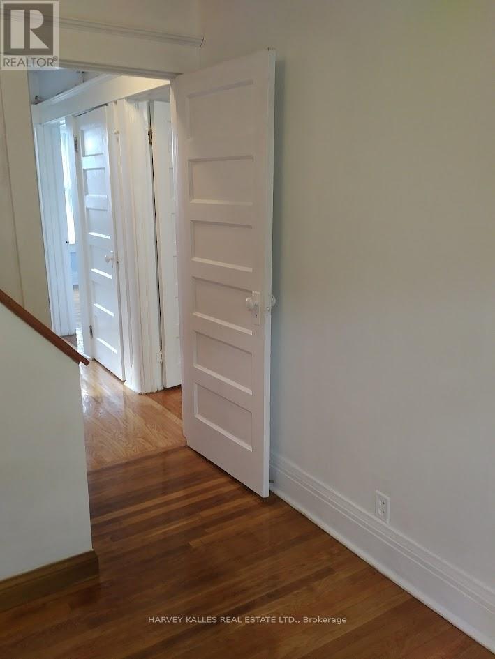 Upper - 885 Davenport Road, Toronto, Ontario  M6G 2B4 - Photo 11 - C12758000