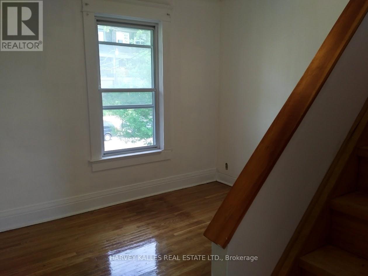 Upper - 885 Davenport Road, Toronto, Ontario  M6G 2B4 - Photo 16 - C12758000