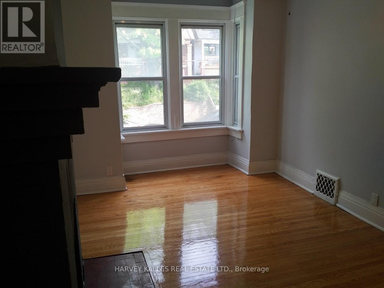 Upper - 885 Davenport Road, Toronto, Ontario  M6G 2B4 - Photo 8 - C12758000