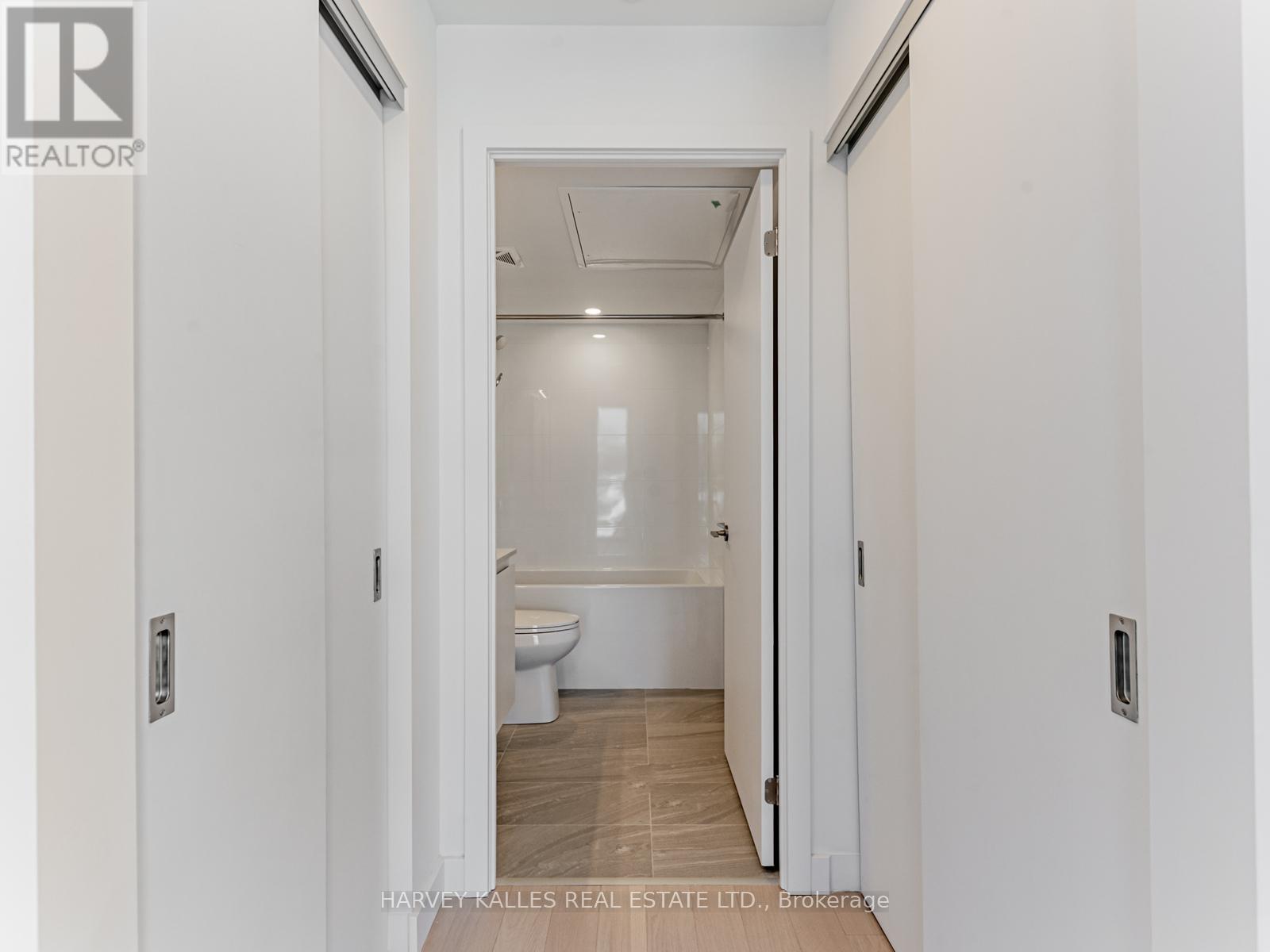 303 - 1720 Bayview Avenue, Toronto, Ontario  M4G 0E5 - Photo 21 - C12758026