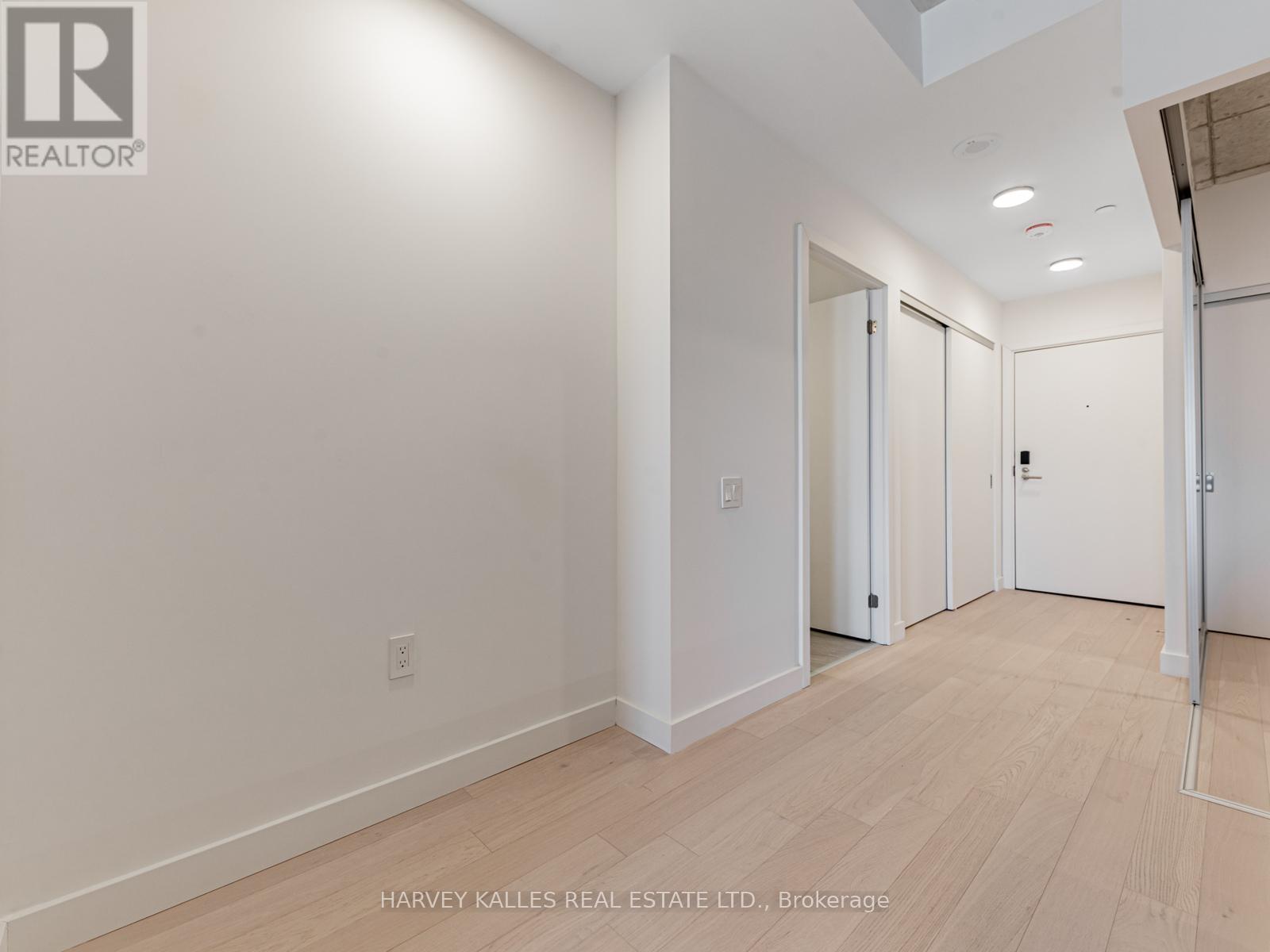 303 - 1720 Bayview Avenue, Toronto, Ontario  M4G 0E5 - Photo 9 - C12758026