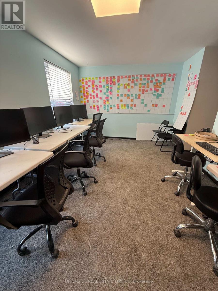 Upper - 428 Queen Street W, Toronto, Ontario  M5V 2A7 - Photo 10 - C12758036