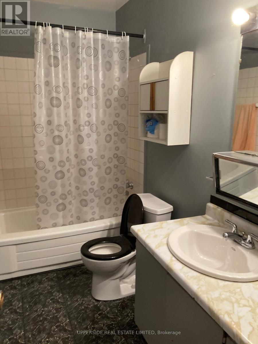 Upper - 428 Queen Street W, Toronto, Ontario  M5V 2A7 - Photo 7 - C12758036