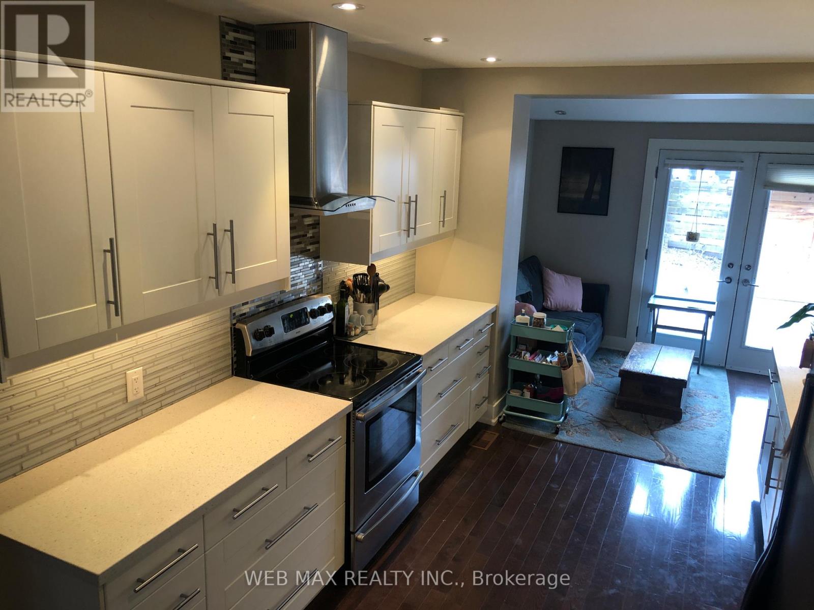 122 Booth Avenue, Toronto, Ontario  M4M 2M4 - Photo 6 - E12758032