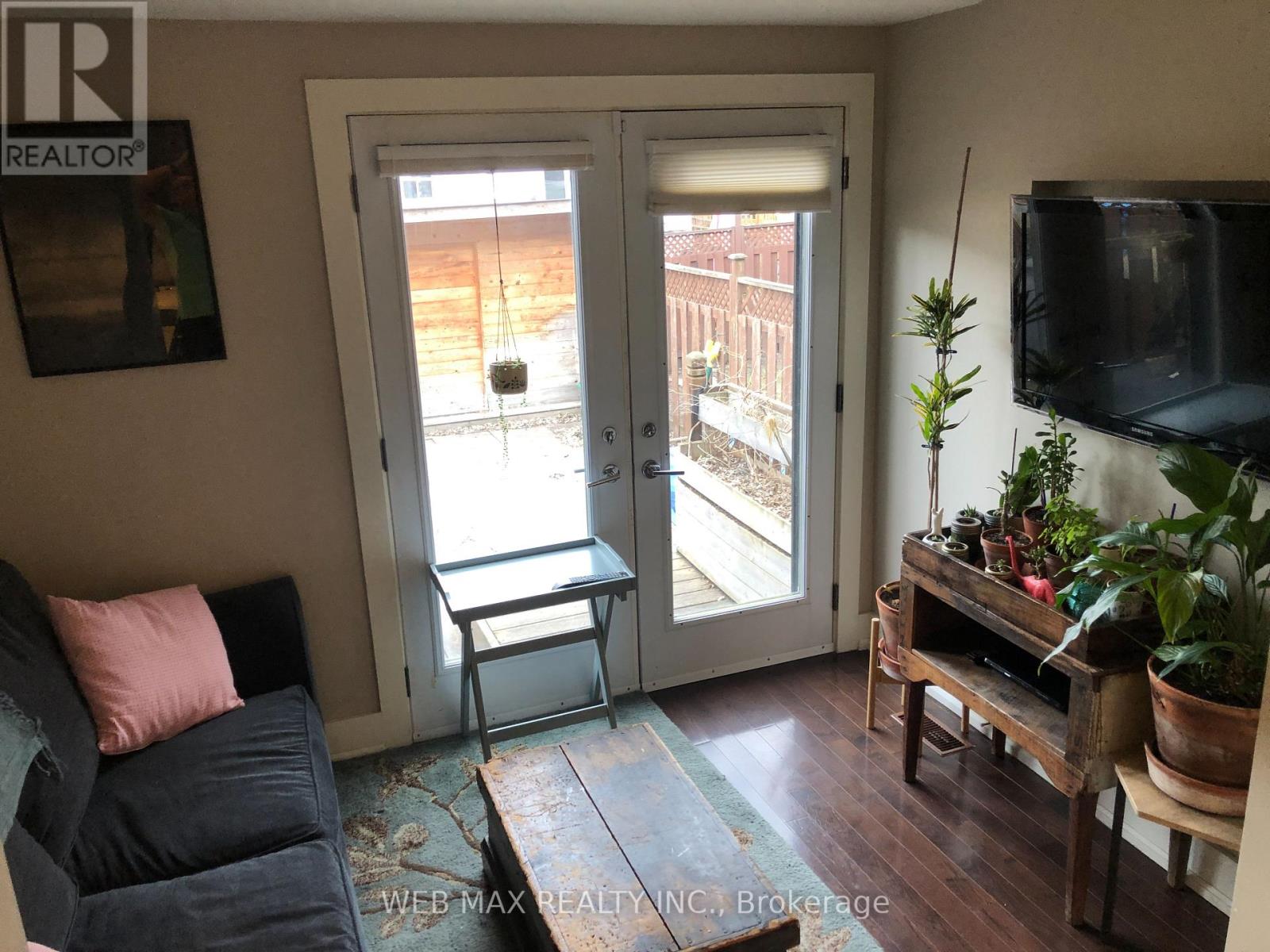 122 Booth Avenue, Toronto, Ontario  M4M 2M4 - Photo 7 - E12758032