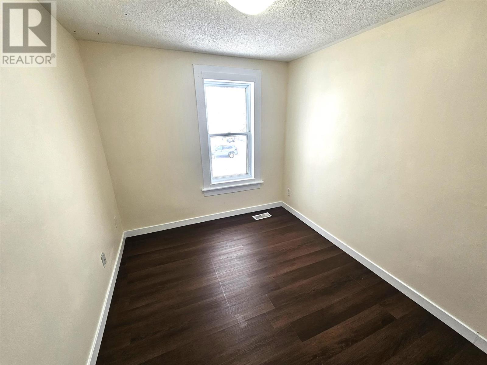 359 Farwell Ter, Sault Ste. Marie, Ontario  P6C 4B6 - Photo 10 - SM260227