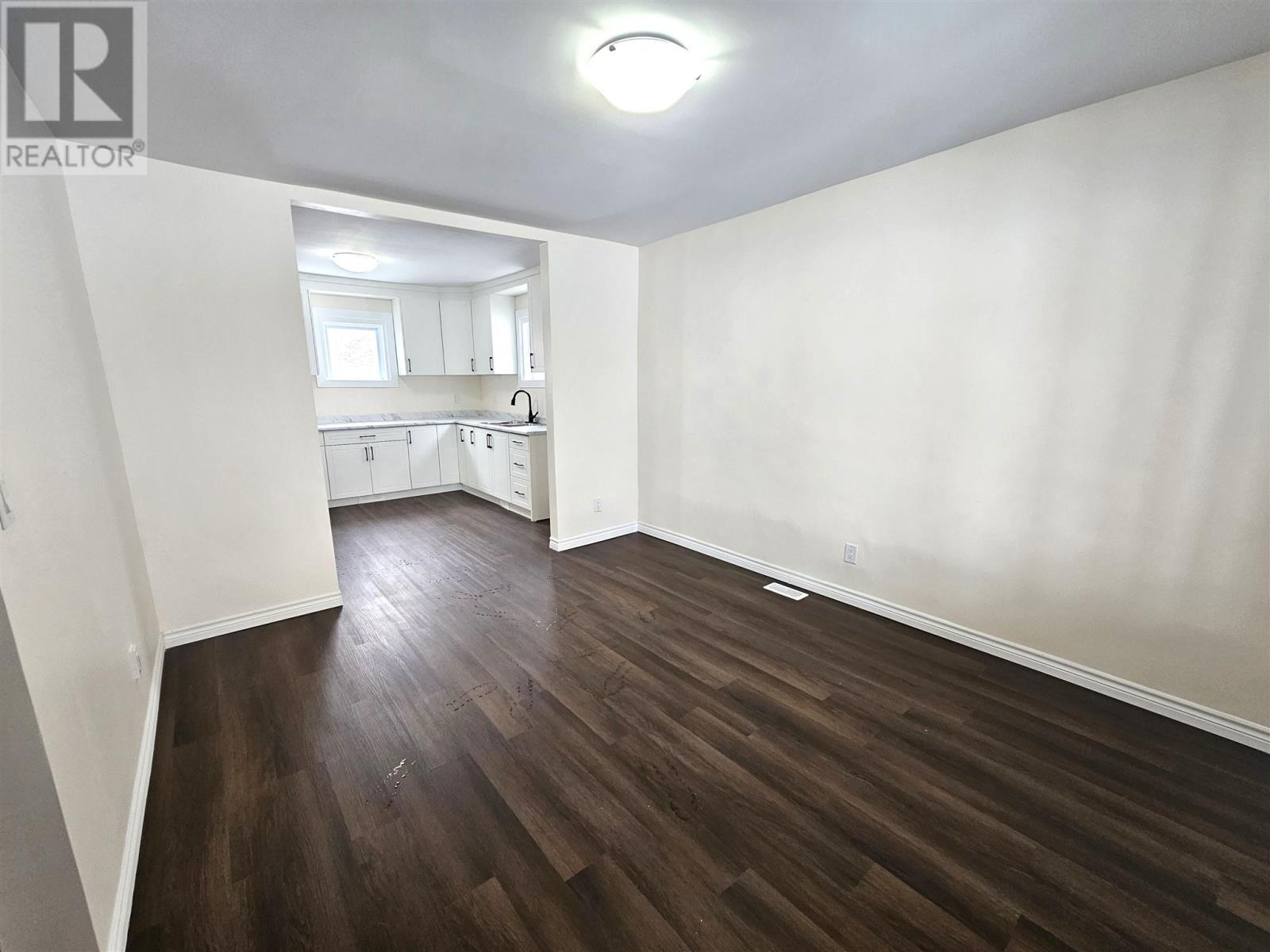 359 Farwell Ter, Sault Ste. Marie, Ontario  P6C 4B6 - Photo 8 - SM260227