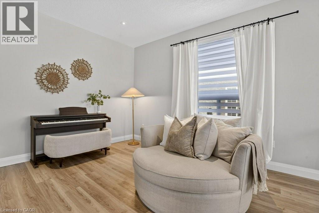 614 Rock Point Crescent, Waterloo, Ontario  N2V 2K3 - Photo 7 - 40802666