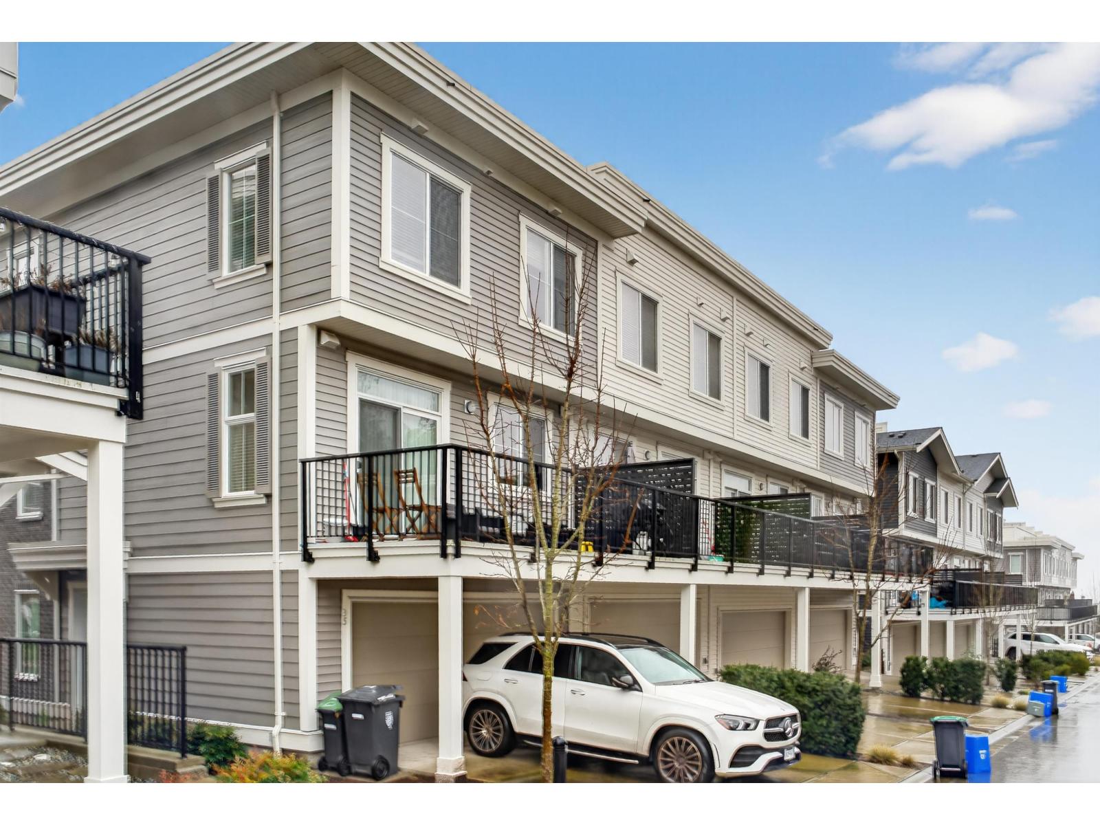 35 8370 202b Street, Langley, British Columbia  V2Y 4K8 - Photo 4 - R3086488